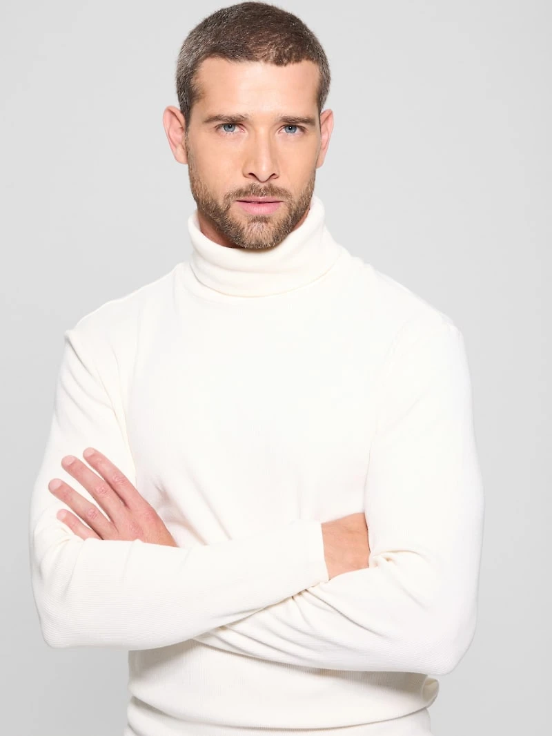 Mateo Turtleneck Tee