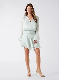 V neck ruffled dress