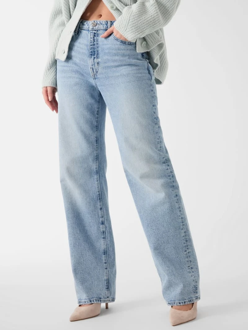 straight leg jeans