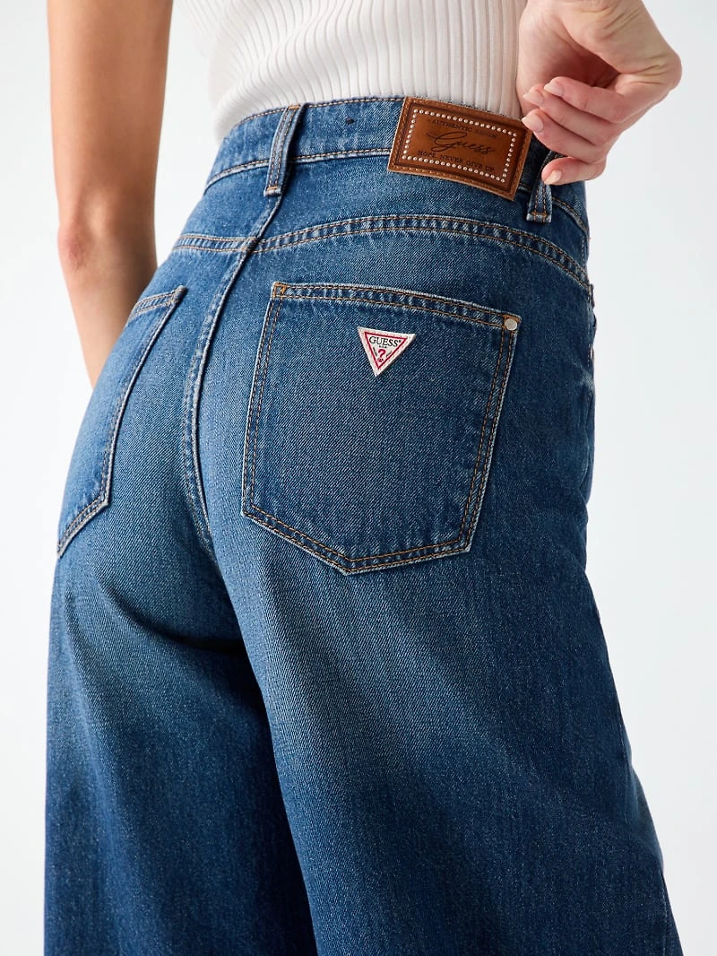 Wide-leg jeans
