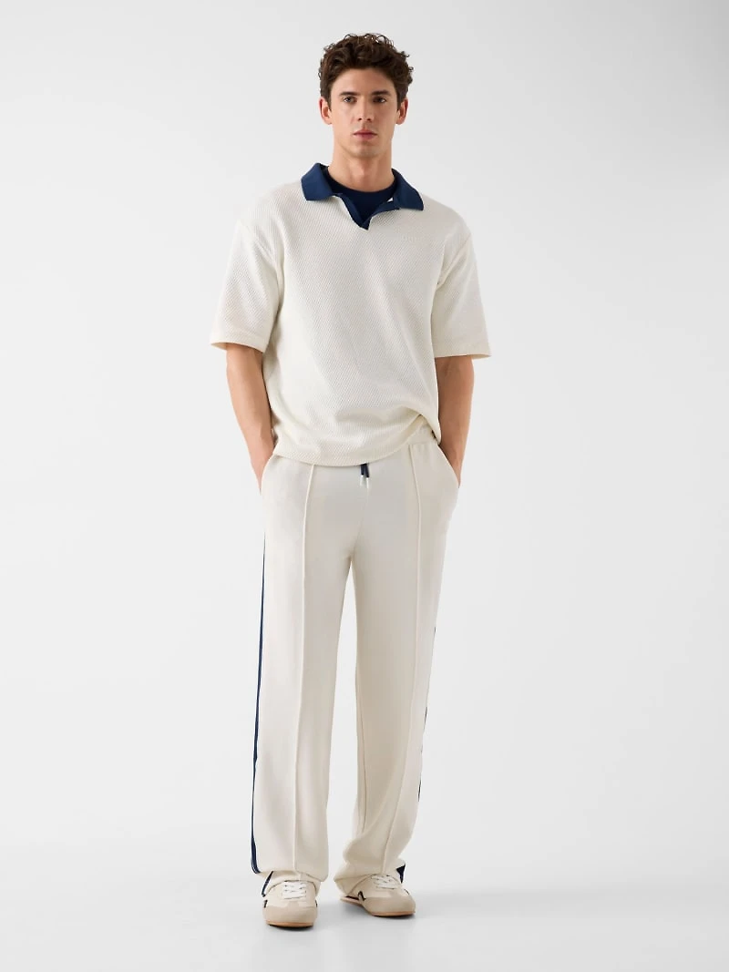 Straight leg sweatpants