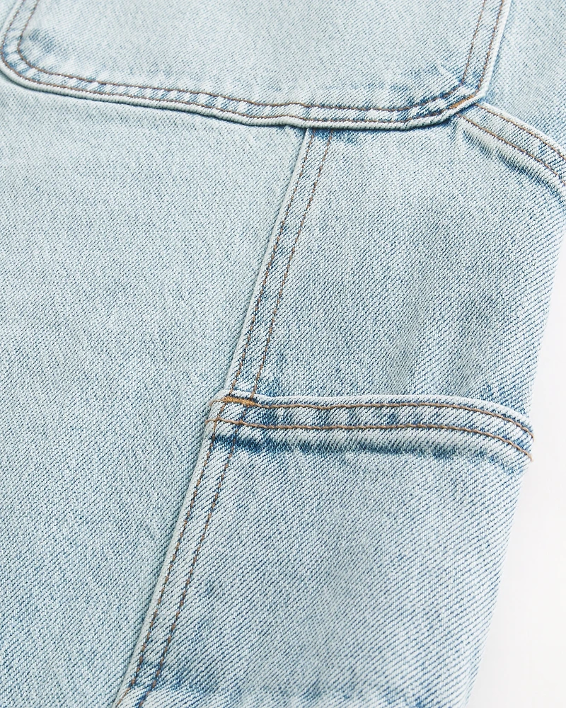 Light Wash Baggy Carpenter Jeans