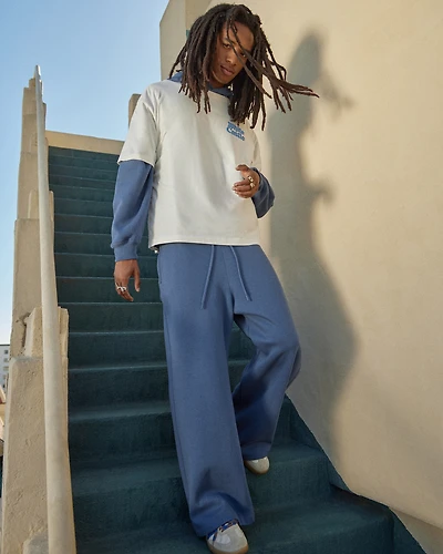 Hollister Feel Good Baggy Bootcut Sweatpants