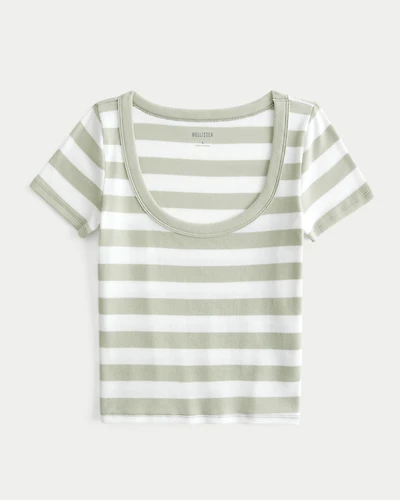Ribbed Scoop Top
