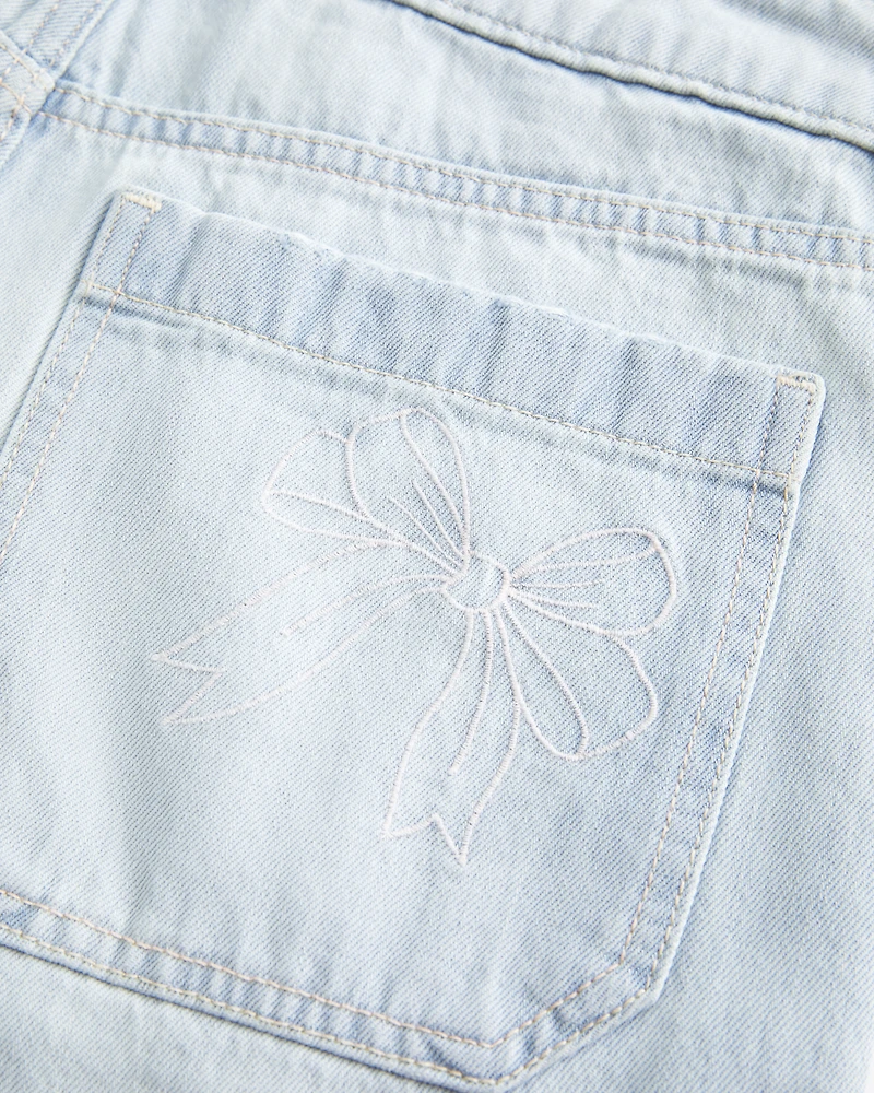 Low-Rise Light Wash Bow Graphic Baggy Jort
