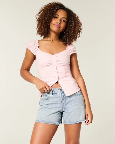 Curvy Low-Rise Light Wash Baggy Jean Shorts
