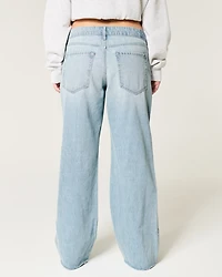 Low-Rise Ripped Light Wash Baggy Jeans