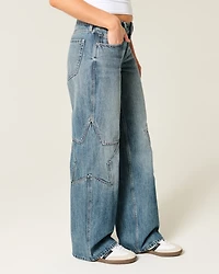 Low-Rise Medium Wash Star Graphic Baggy Jeans