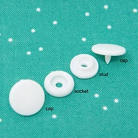 Dritz® White Plastic Snaps