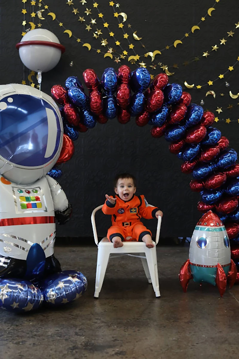 AirLoonz® 57" Astronaut Foil Balloon