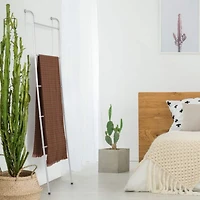 NEX™ Silver Blanket Ladder Set