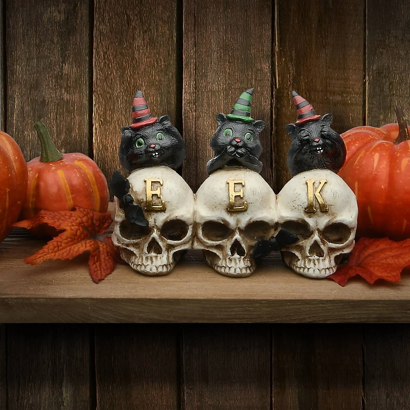 5" EEK Skulls with Black Cats