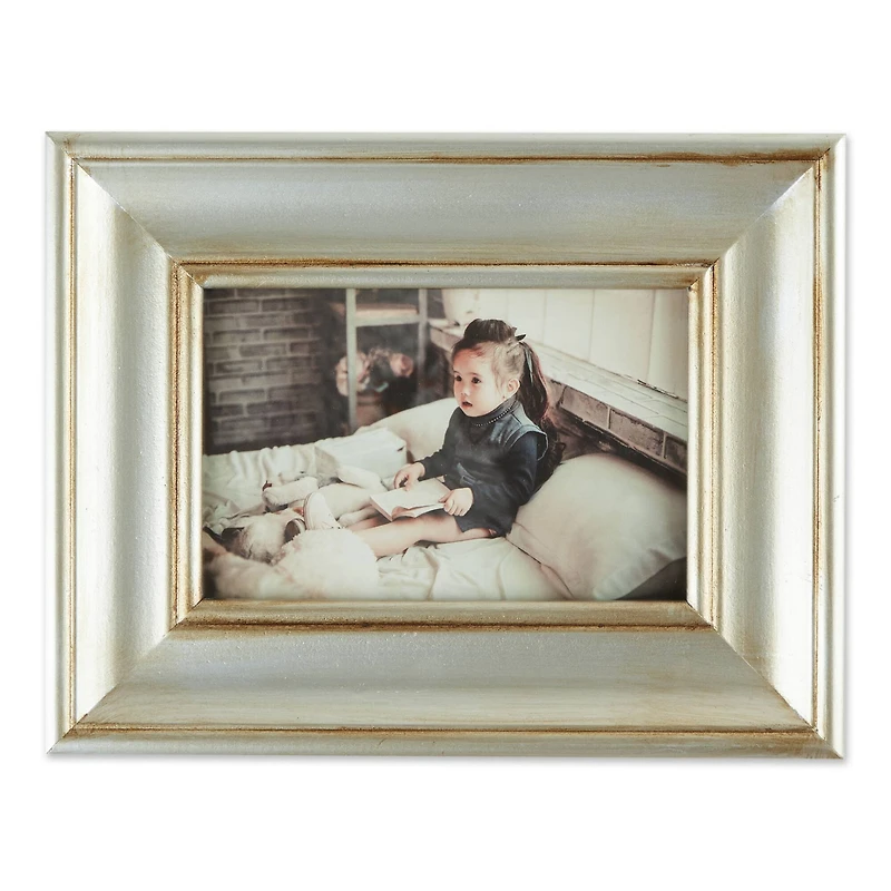 DII® Antique Silver Rub 4" x 6" Farmhouse Picture Frame