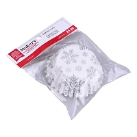 Snowflake Christmas Baking Cups by Makery