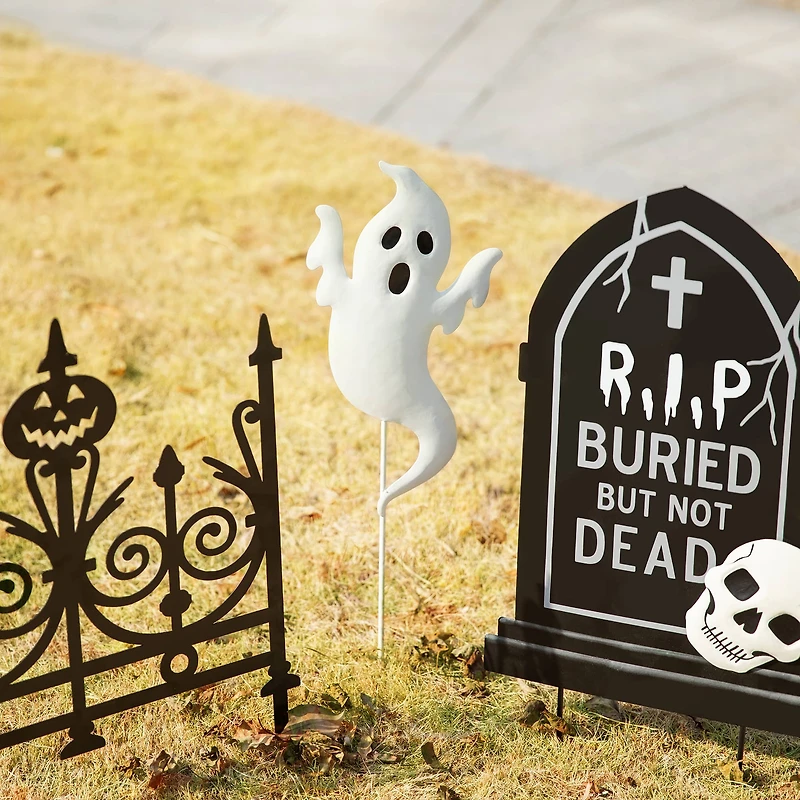 Glitzhome® 24" 5-Piece Halloween Metal Graveyard Yard Stake Set