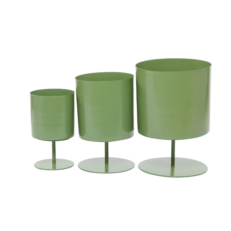 The Novogratz Green Modern Metal Planter Set