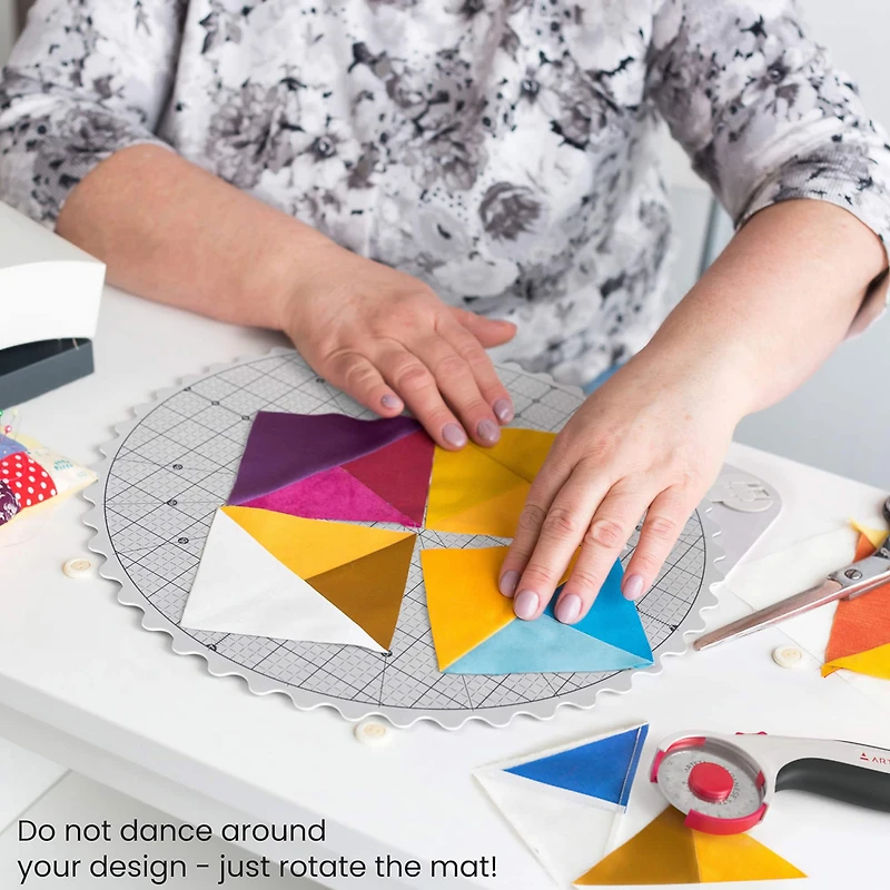 Arteza® 14" Rotating Cutting Mat