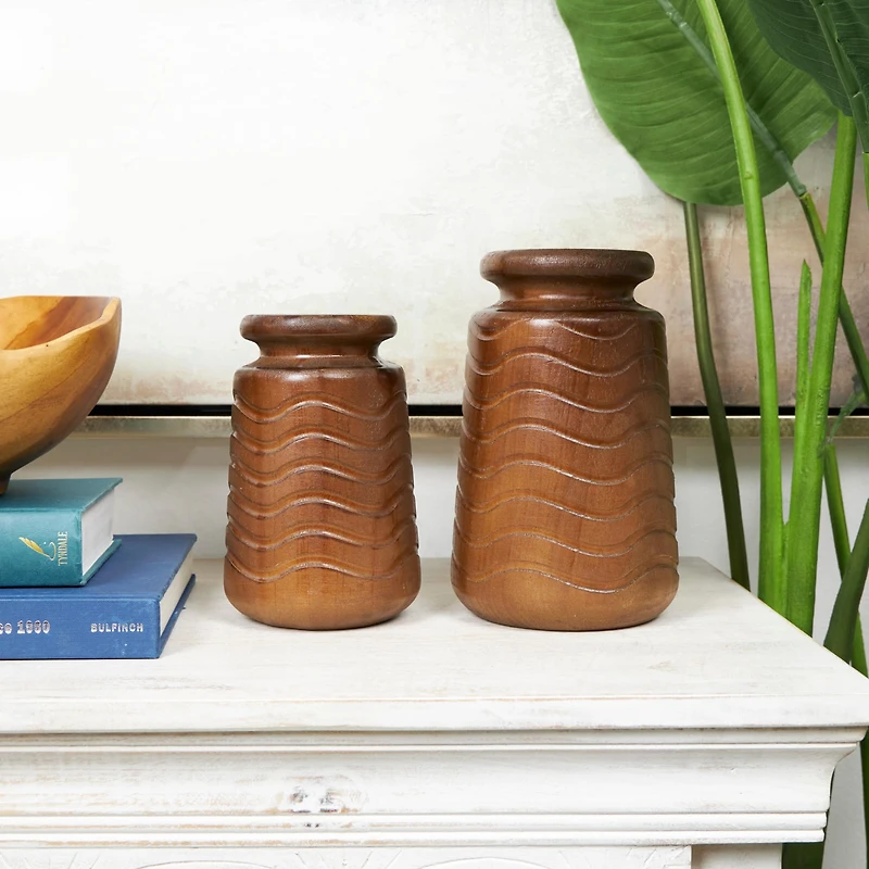 Brown Wood Vase with Carved Wavy Design Set
