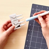 Cricut® TrueControl™ Weeding Kit