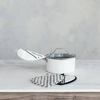 Hello Honey® Black & White Chic Cotton Quilted Heart Shaped Pot Holders Set