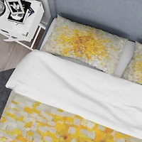 Designart 'Glam Yellow Explosion Blocks' Glam Bedding Set