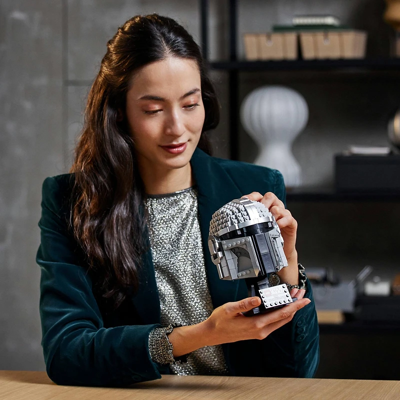 LEGO® Star Wars™ The Mandalorian™ Helmet 75328 Building Kit (584 Pieces)