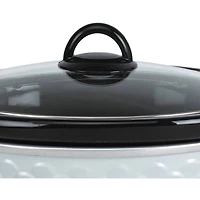Brentwood White 4.5qt. Scallop-Pattern Slow Cooker