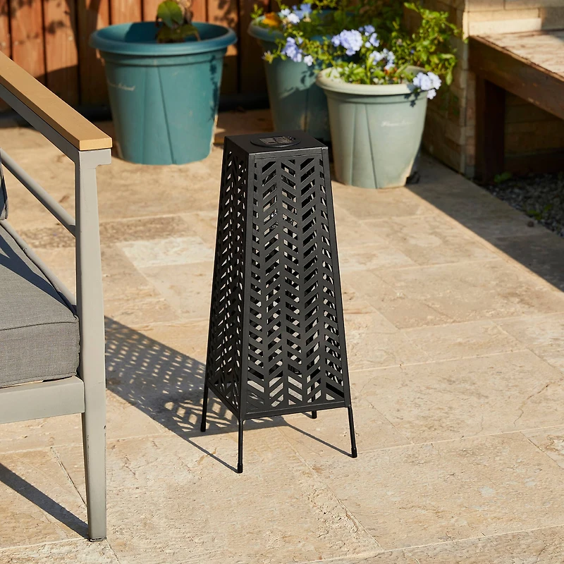 Glitzhome® 21.5" Metal Geometric Solar Powered Floor Lantern
