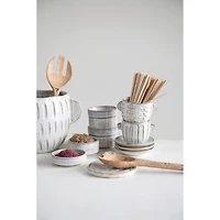 6.5" Glazed Embossed Stoneware Planter 