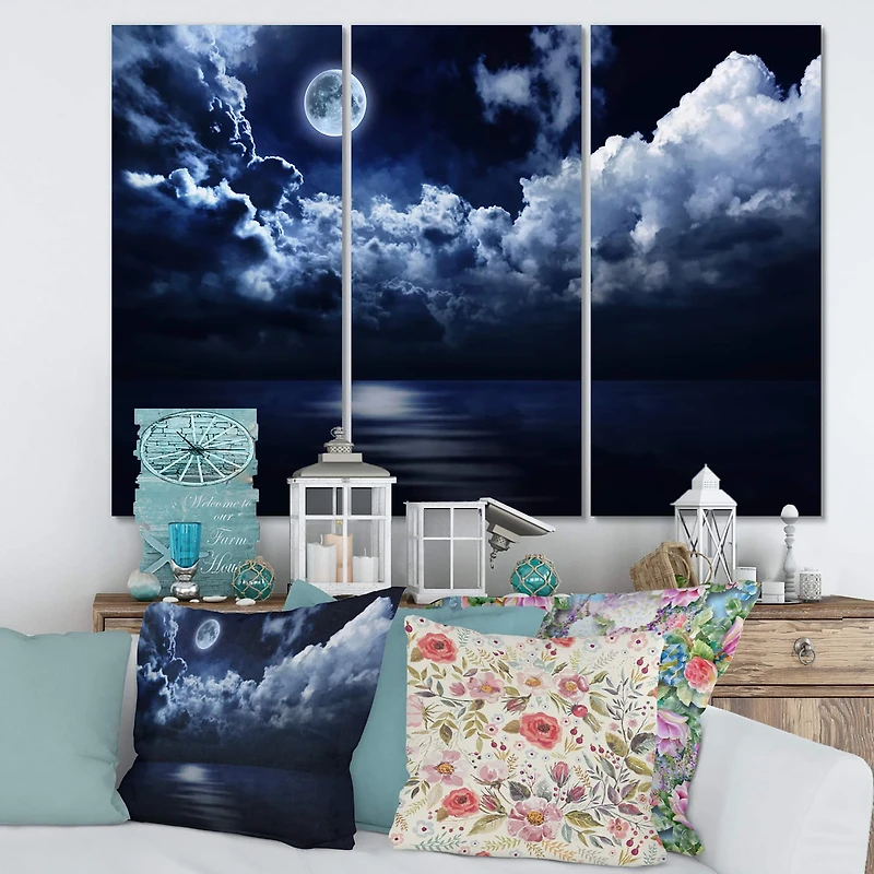 Designart - Full Moon in Cloudy Night Sky