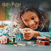 LEGO® Harry Potter™ Hedwig™ at 4 Privet Drive 76425