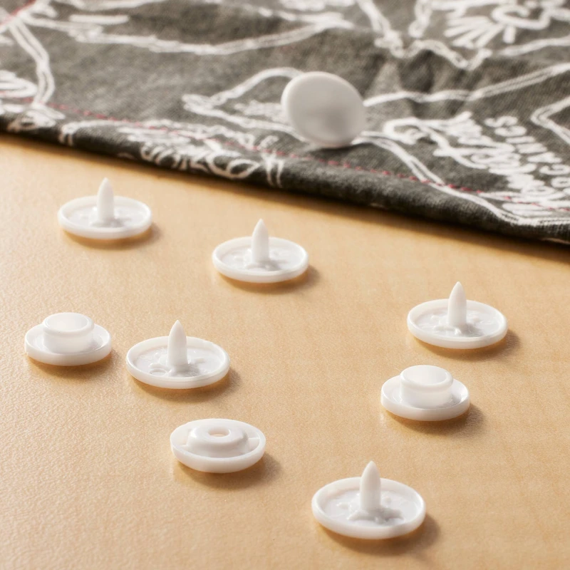 Dritz® White Plastic Snaps
