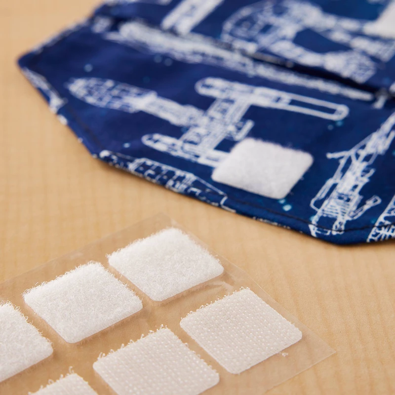 Hook & Loop Squares by Loops & Threads