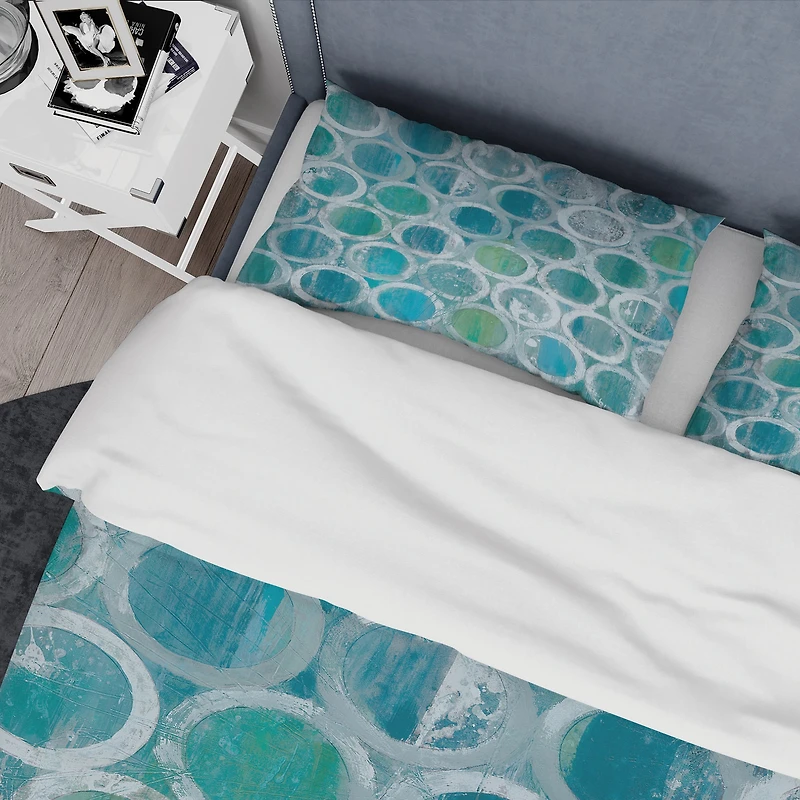 Designart 'Natural Blue Circle' Geometric Bedding Set