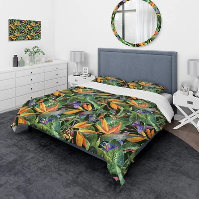 Designart 'Tropical Pattern with Exotic Flowers' Tropical Bedding Set