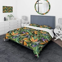 Designart 'Tropical Pattern with Exotic Flowers' Tropical Bedding Set