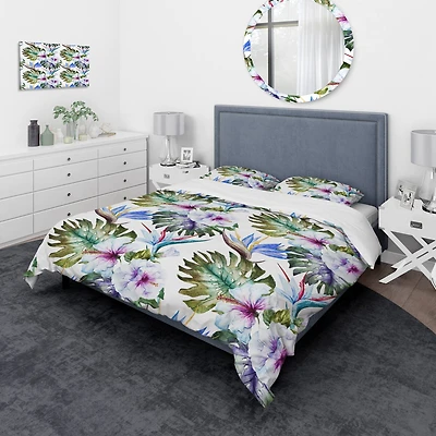 Designart 'Watercolor Hibiscus Patterns' Tropical Bedding Set