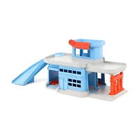 Parking Garage with 3 Vehicles