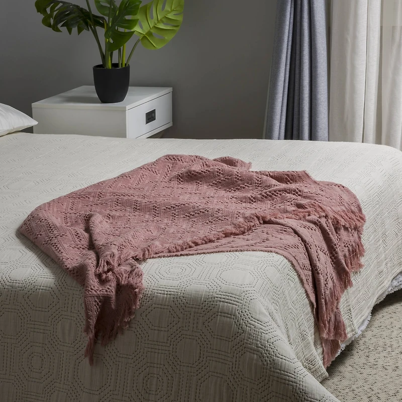 Glitzhome® Coral Pink Grid Cotton Woven Throw