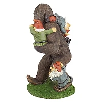 Design Toscano 16" Schlepping the Garden Gnomes Bigfoot Statue