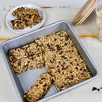 USA Pan® 8" Seamless Square Cake Pan