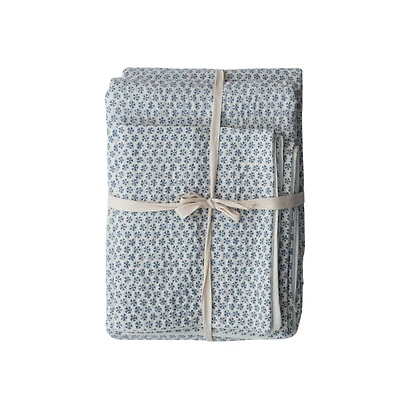 Hello Honey® King-Size Blue Floral Bed Cover