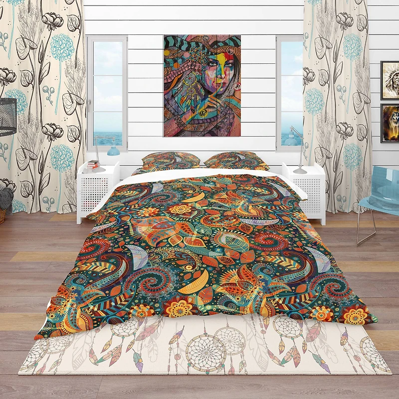 Designart 'Paisley Floral Pattern' Bohemian & Eclectic Bedding Set