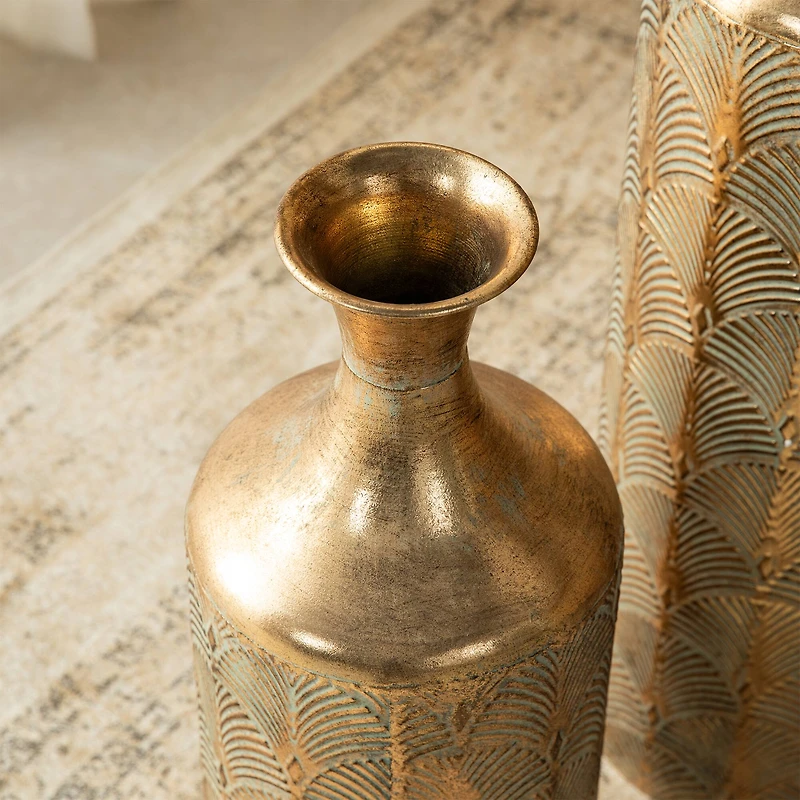 Glitzhome® Antique Gold Gingko Metal Floor Vases Set