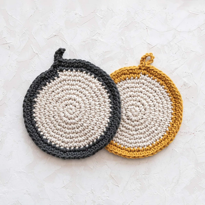 Hello Honey® 8" Brown Accented Round Cotton Crocheted Pot Holder Set