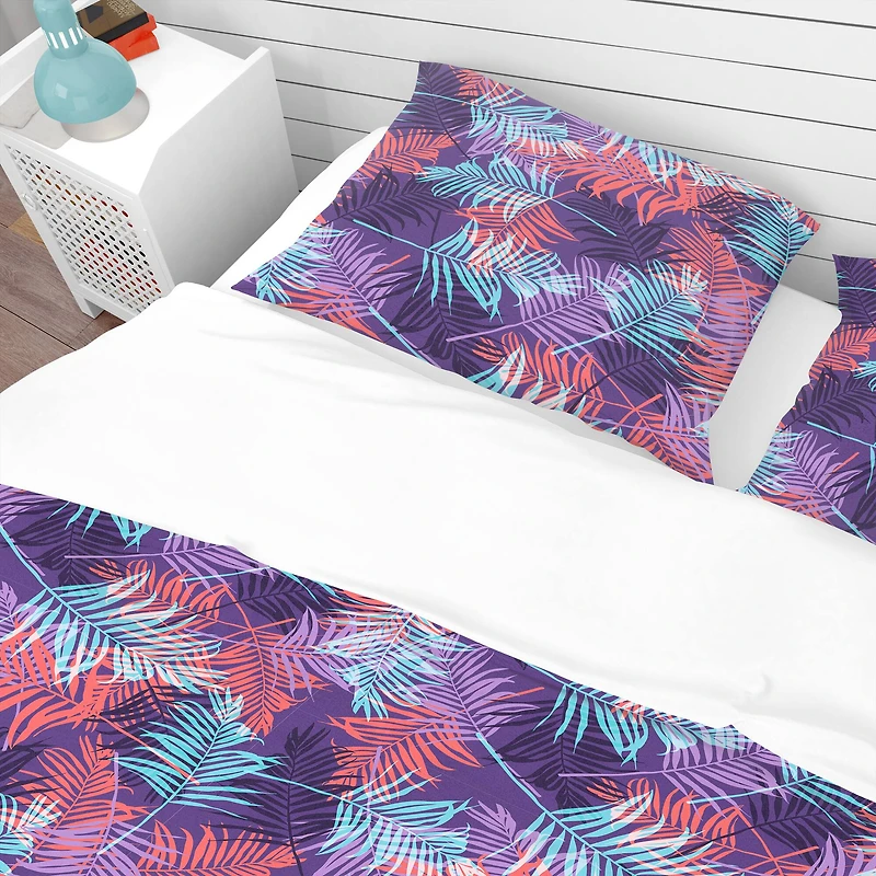 Designart 'Tropical Palm Leaves Pattern' Tropical Bedding Set
