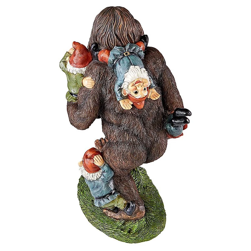 Design Toscano 16" Schlepping the Garden Gnomes Bigfoot Statue