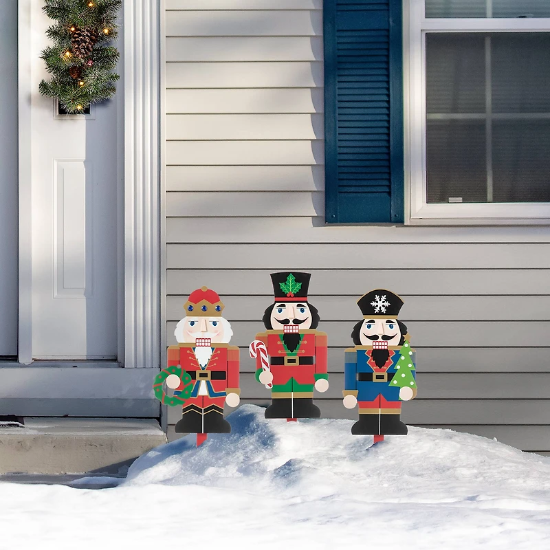 Glitzhome® Wooden Nutcracker Yard Stake Set