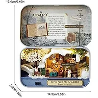 Wizardi Miniature Roombox: Roam Around in Winter