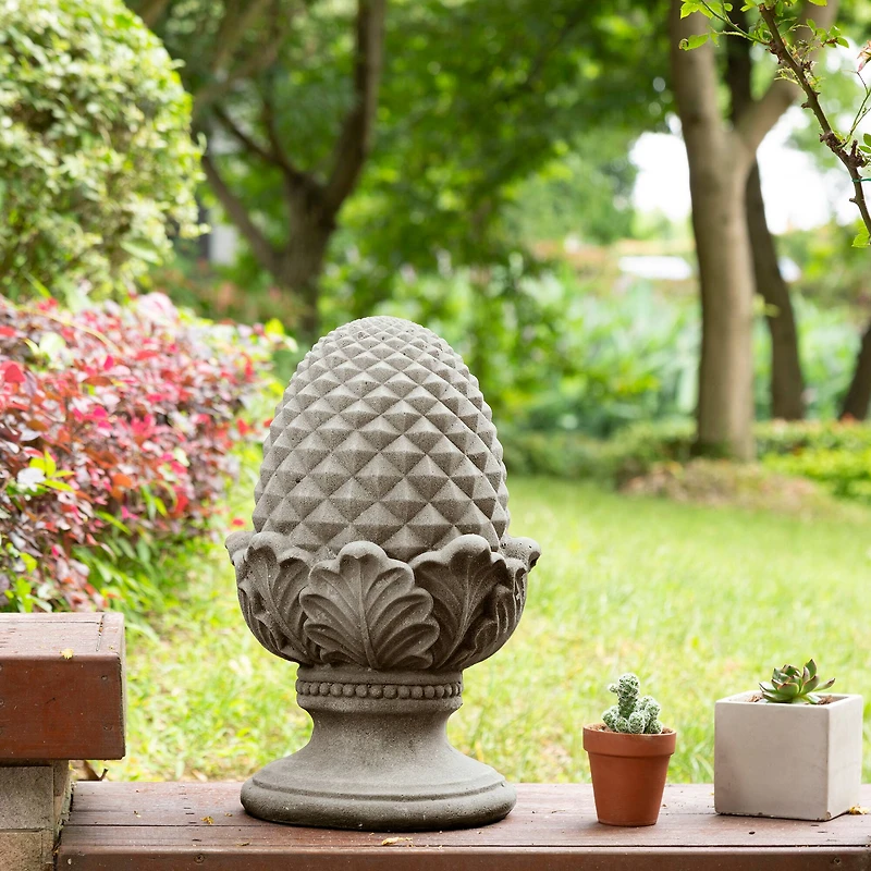 Glitzhome® 16.5" Artichoke Garden Statue